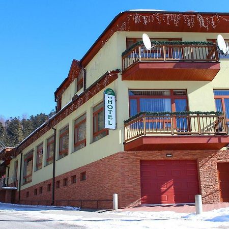 Hotel Somka Drienica Екстер'єр фото