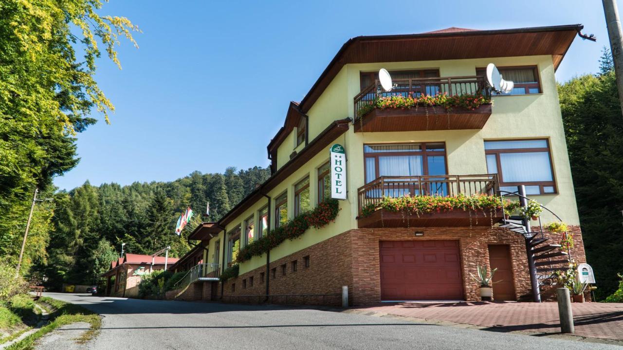 Hotel Somka Drienica Екстер'єр фото