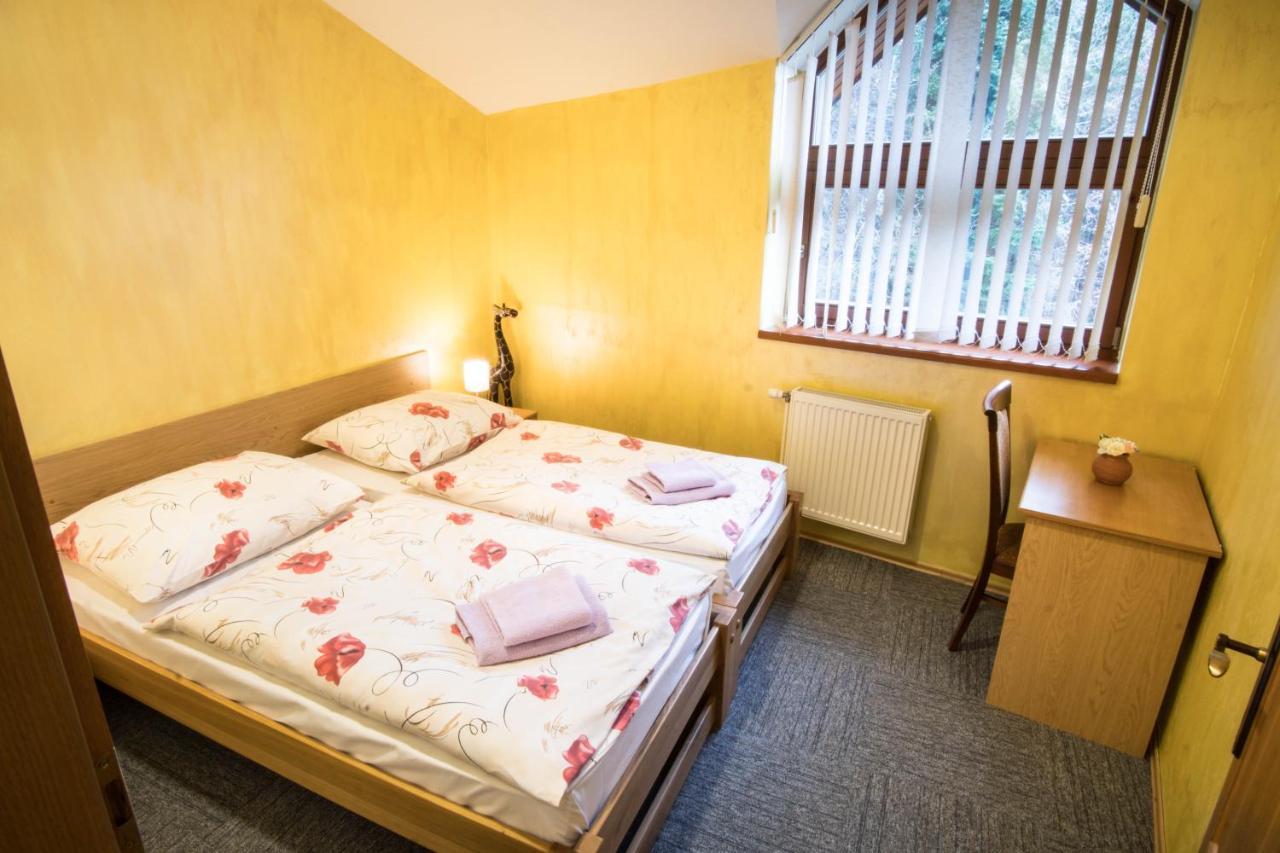 Hotel Somka Drienica Екстер'єр фото