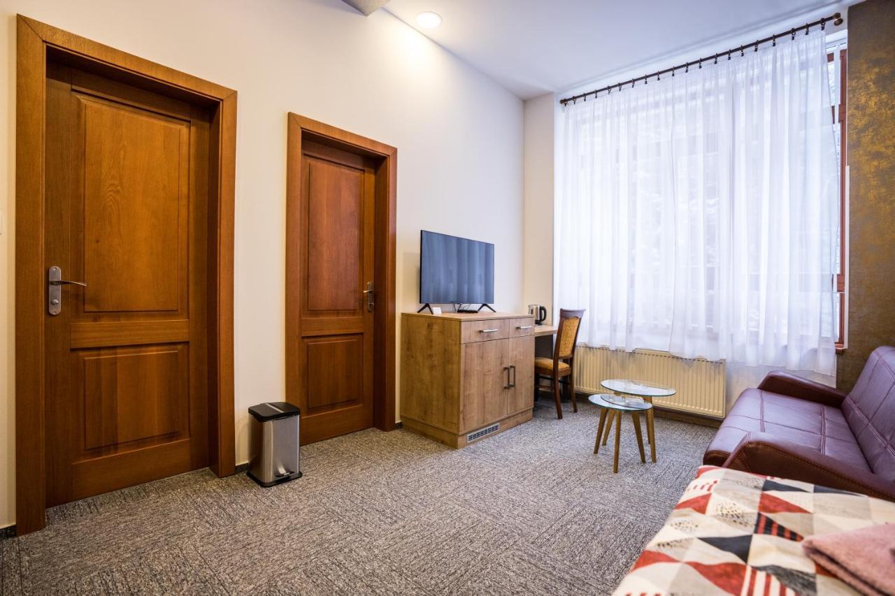 Hotel Somka Drienica Екстер'єр фото