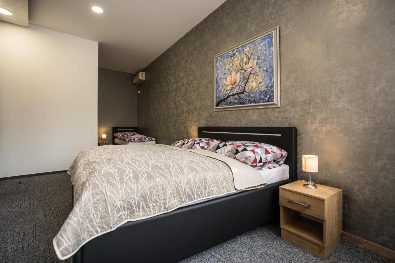 Hotel Somka Drienica Екстер'єр фото
