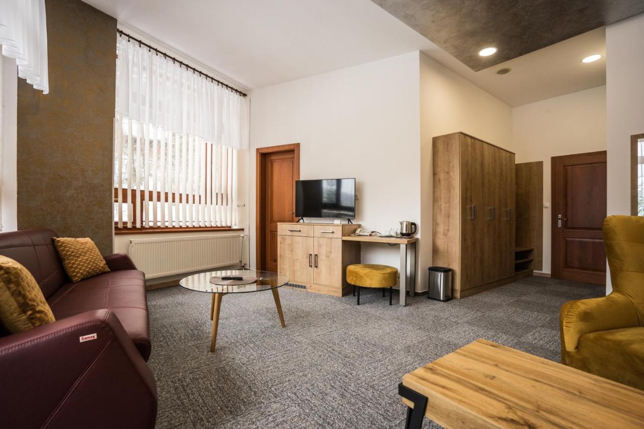 Hotel Somka Drienica Екстер'єр фото