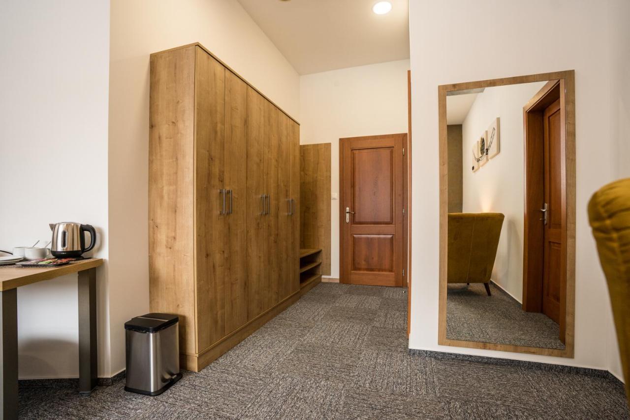 Hotel Somka Drienica Екстер'єр фото